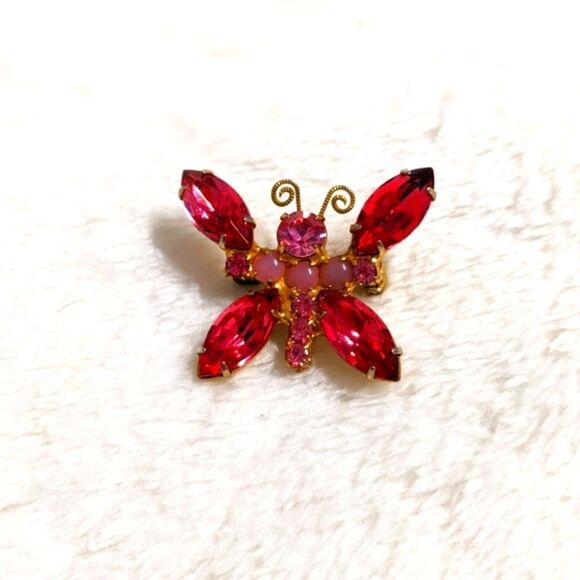 Vintage 1960's Pink Rhinestone Butterfly Brooche - Picture 9 of 10